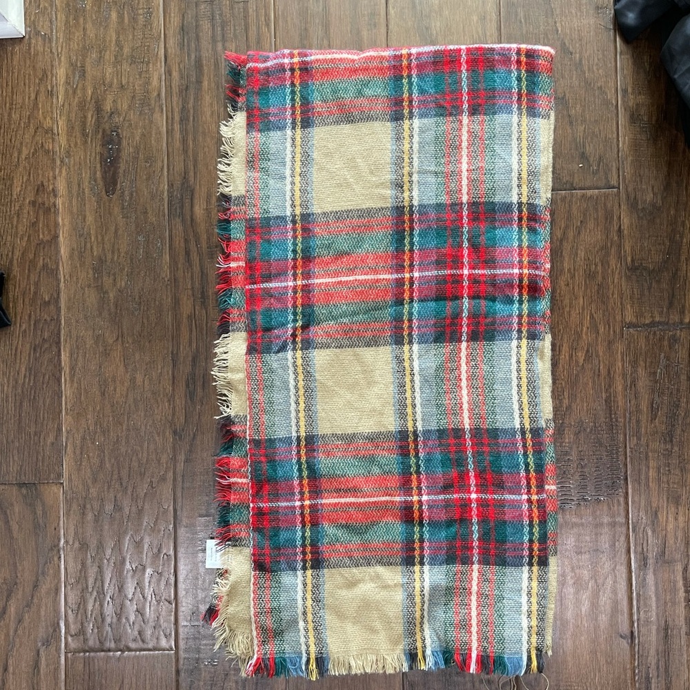 Paid blanket scarf